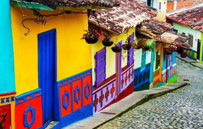Top 6 ESL teaching destinations for new teachers Colombia